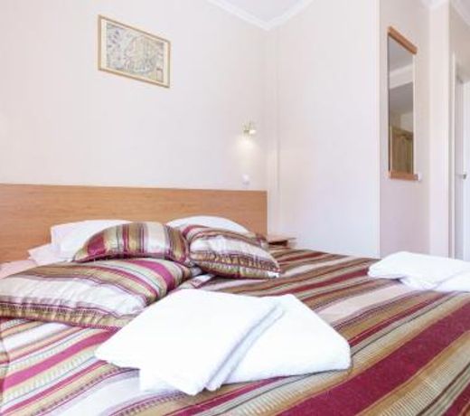 Knights Court Guest House