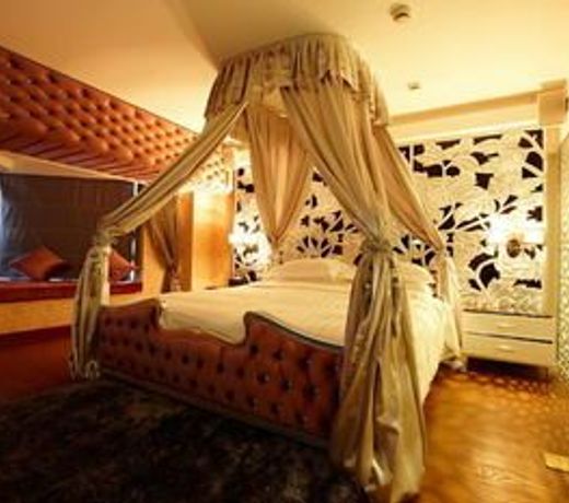 We Love Hotel Shanghai Taopu Branch