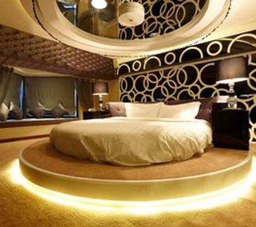 We Love Hotel Shanghai Taopu Branch