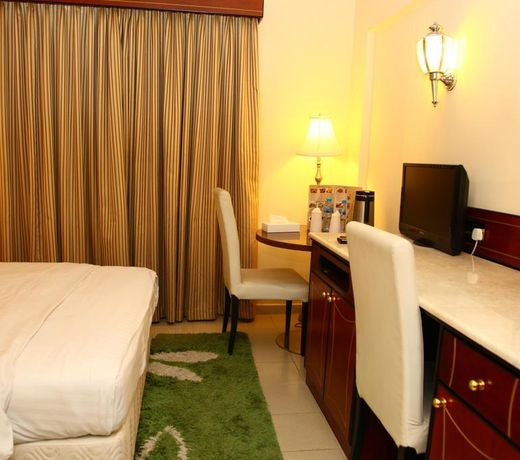 Saffron Hotel