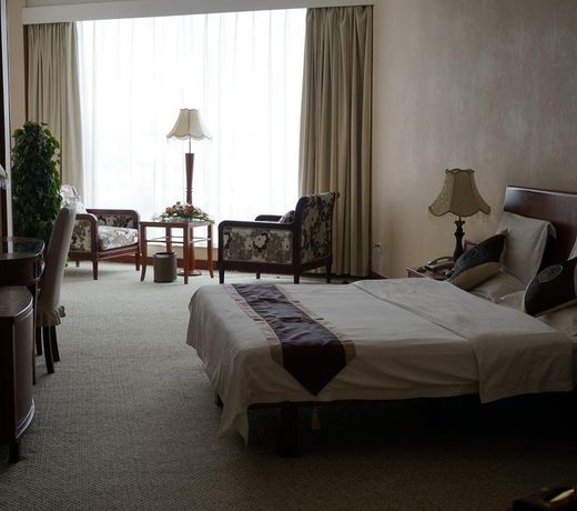Plateau Pearl Hotel