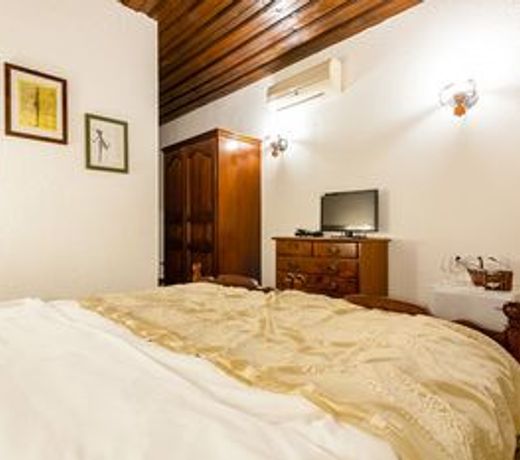 Hotel Kulla e Balshajve