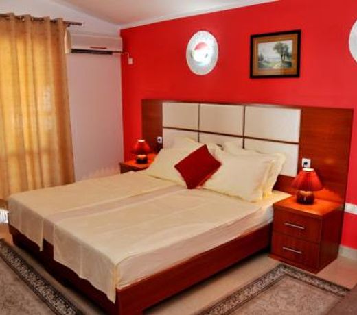 Aparthotel Villa Primafila