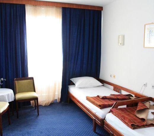 Hotel " ALBATROS " Ulcinj