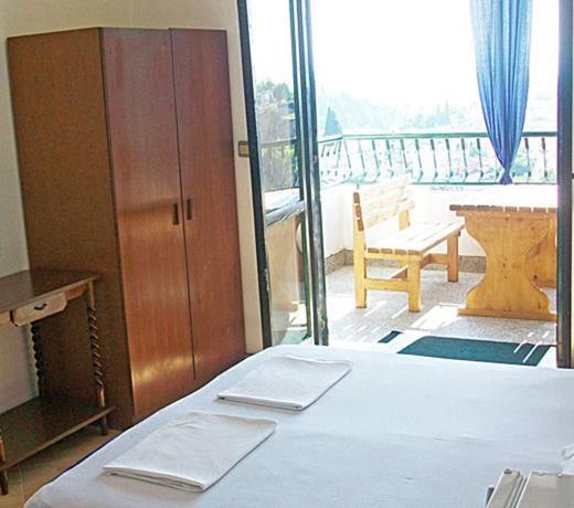 Hoxha rooms