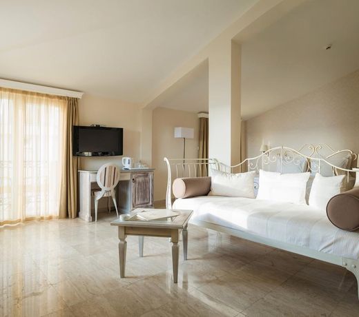 Hotel Azimut
