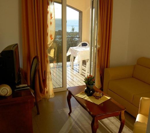 Apartmani More