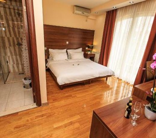 Hotel M