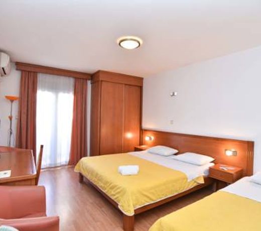 Hotel Mena