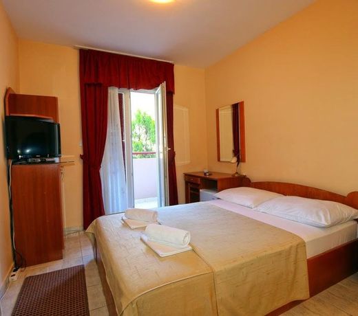 Hotel Podostrog