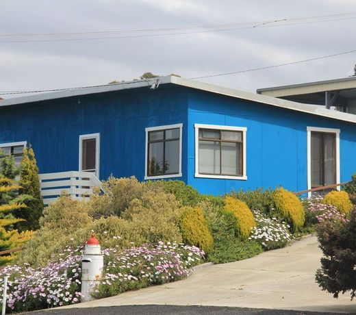 Scamander Beach Shack