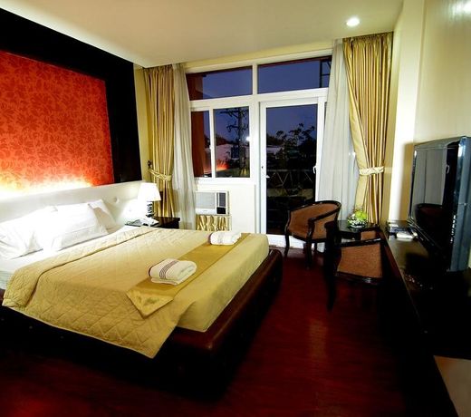 SAN REMIGIO PENSIONNE SUITES