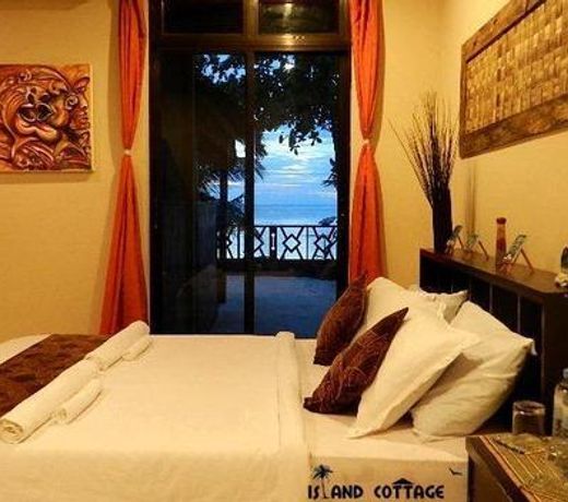 ISLAND COTTAGE