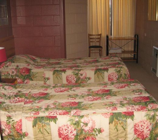 Cottonwood Lodge