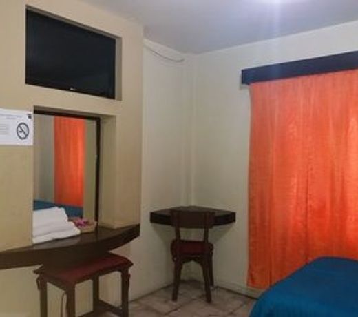 OYO Hotel ColÃ³n, Plaza Bicentenario, Zacatecas Centro