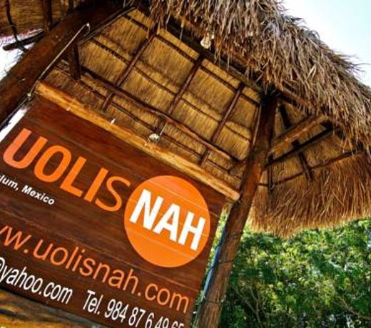 Hotel Uolis Nah
