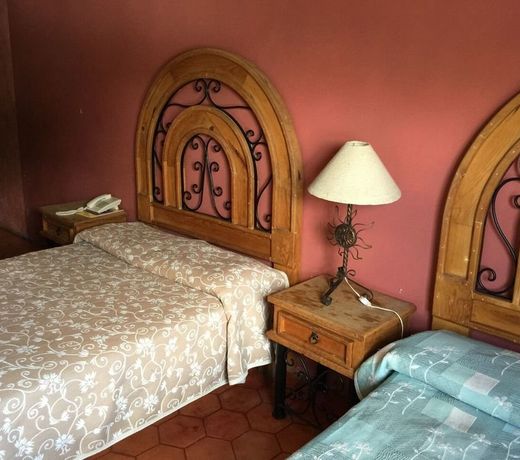 Posada Espejos Holistic