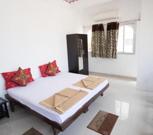 Devi Vilas Guest House