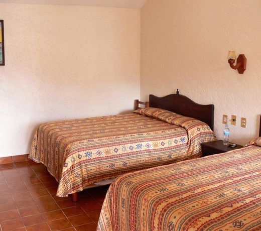 Hotel Villa Real II