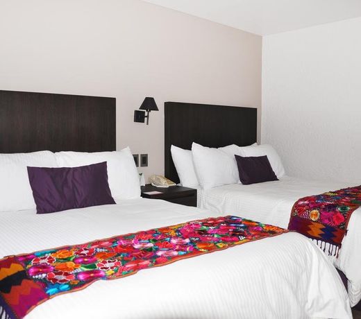 Hotel Flamingo Inn