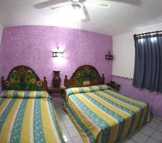 HOTEL LA CASITA