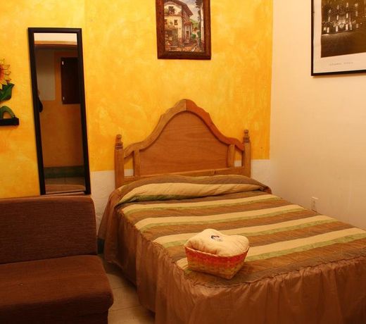 HOSTAL LA CASA DEL TIO