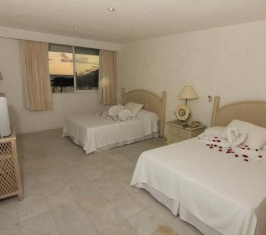 Casas y Villas Real Estate - Casa Aldila