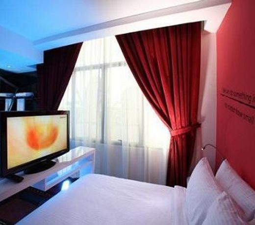 Zoom Inn Boutique Hotel - Danga Bay