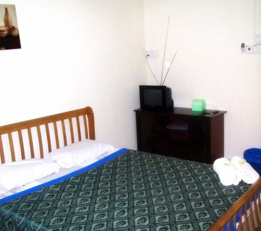 OYO 89419 Riverside Greenery Inn