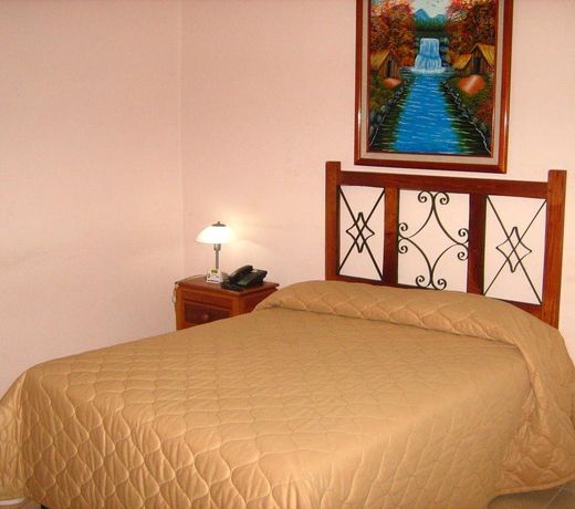 Hotel Los Pinos