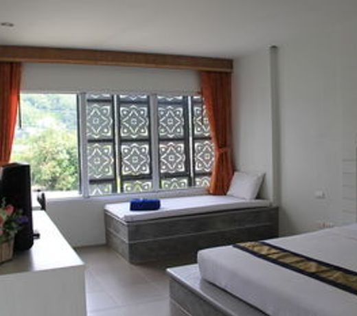 Dinar Lodge