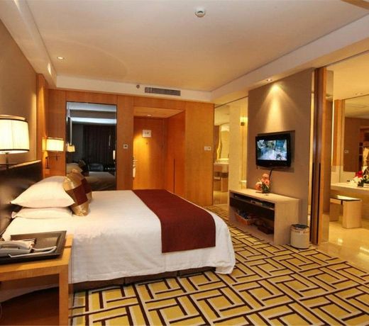 New Century Pujiang Hotel