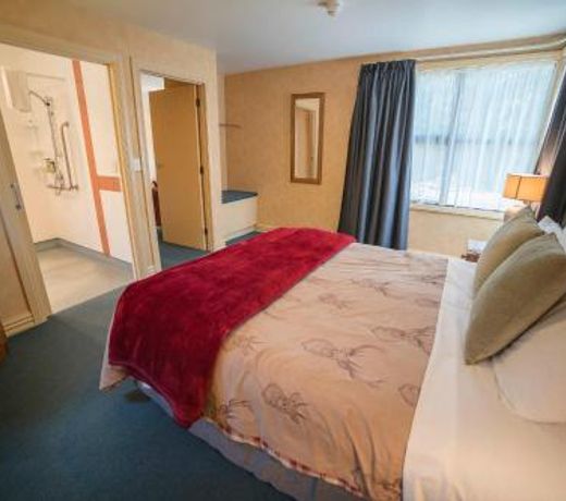 Red Tussock Motel
