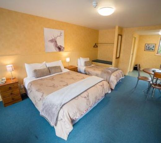 Red Tussock Motel