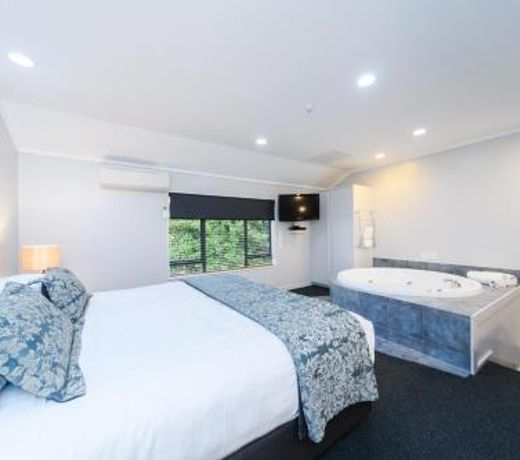 Aubyn Court Spa Motel