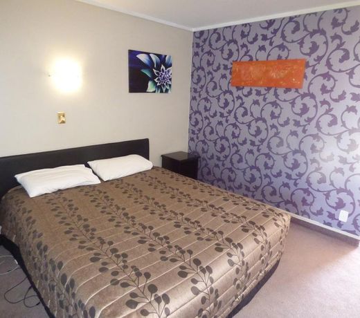 Ambassador Motel