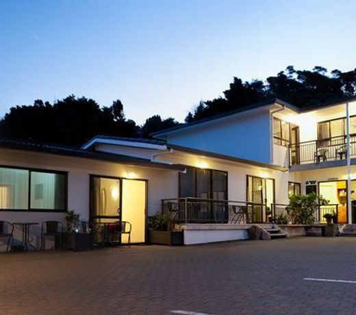 Outrigger Motel