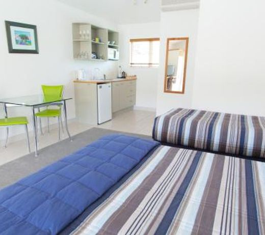 Admirals View Lodge