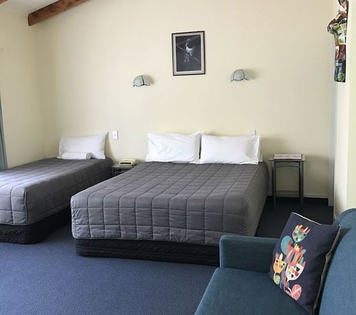 Edelweiss Motel