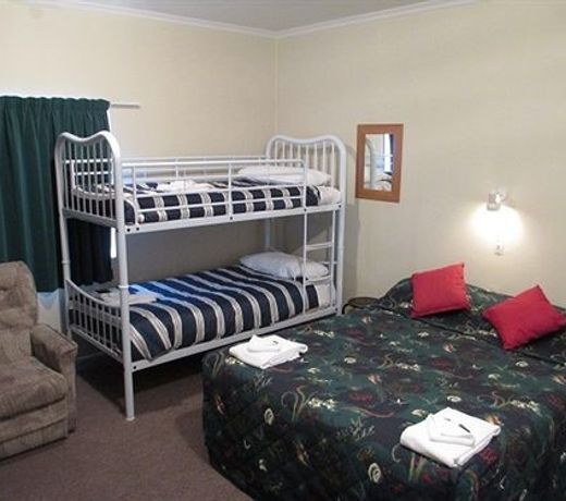 Courtesy Court Motel