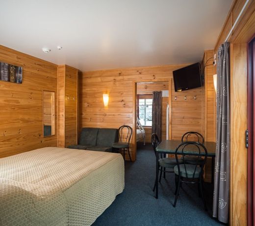 Nelson City TOP 10 Holiday Park