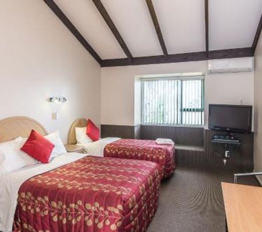 Dupont Motels