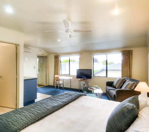 Claremonte Motor Lodge