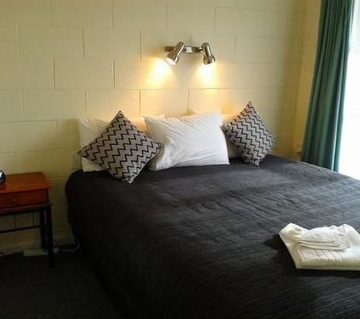 Frimley Lodge Motel