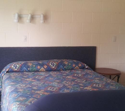 806 MOTOR LODGE