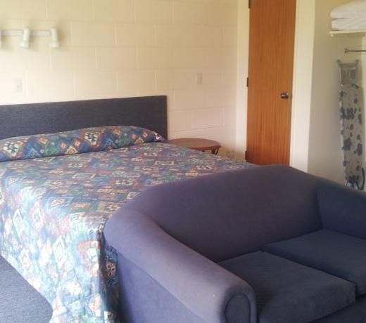 806 MOTOR LODGE