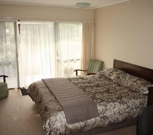 CLANSMAN MOTOR LODGE