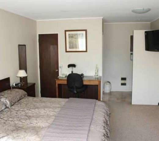 CLANSMAN MOTOR LODGE