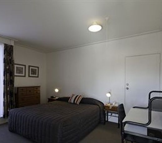 Lake Point Motel