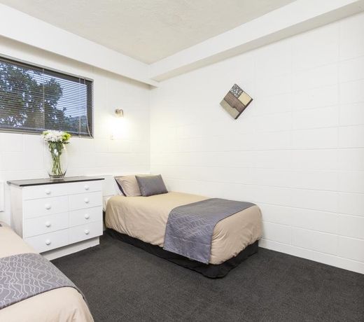 Ellerslie Palms Motel